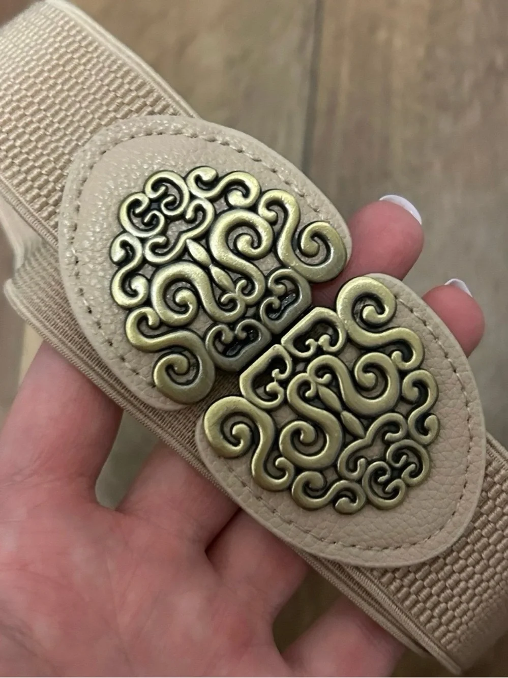 Stretch Waist Belt with Decorative Filigree Buckle - Picture 3 of 6